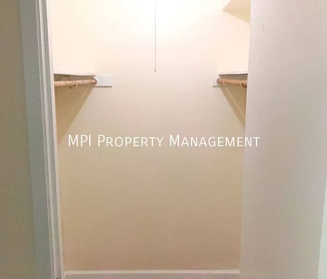 9519 W Bradley Rd — Photo 6