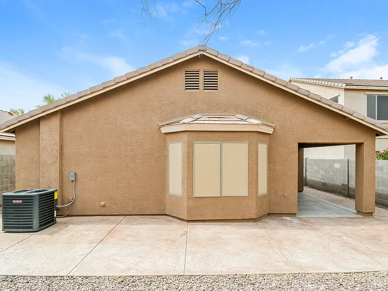 45734 W Dirk St — Photo 15