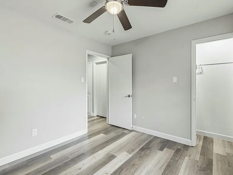 1732 Sheffield Pl — Photo 23