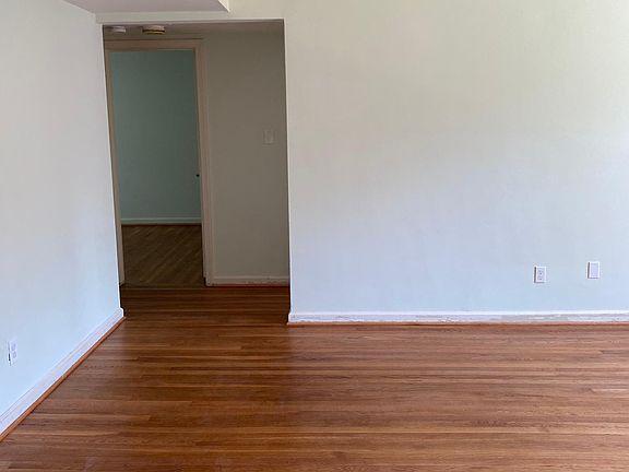 5th image of 1302 N Meade St APT 16