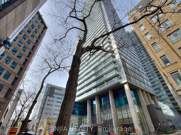 38 Grenville St #3104 — Photo 3