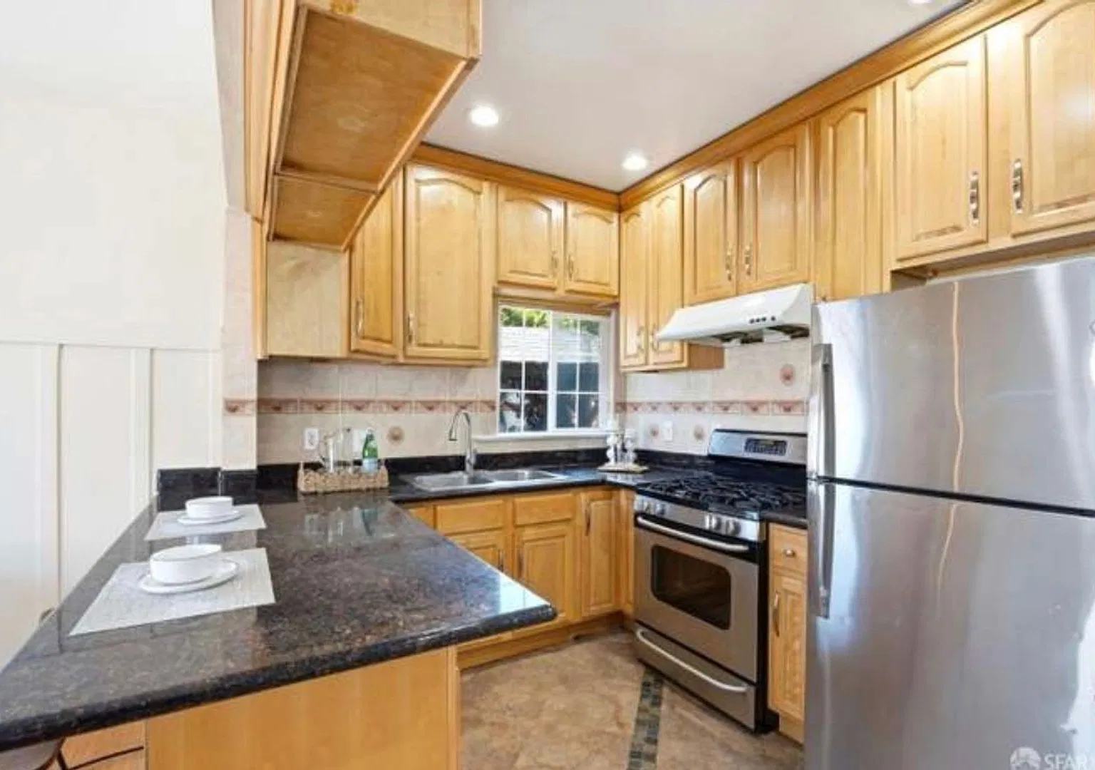 Charming 1 bedroom 1 office 1 loft House in Richmond — Photo 3