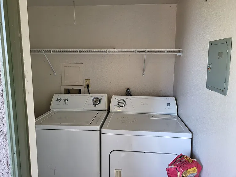 1412 Bass Dr #D — Photo 23