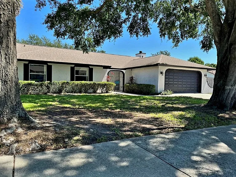 8349 Granada Blvd — Photo 3