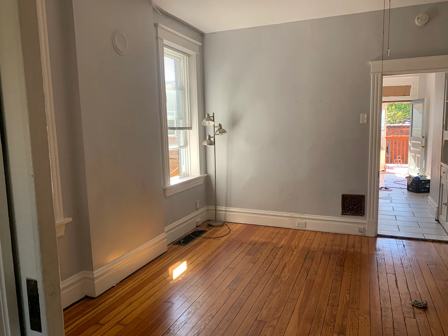 1 bed, 800 sqft, $875 — Photo 1