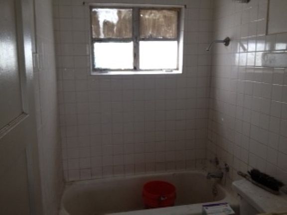 5th image of 1021 E Turney Ave