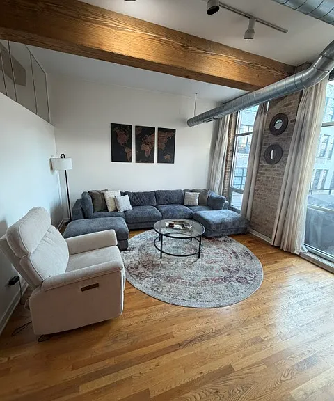 1344 W Madison St #302 — Photo 1