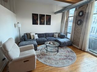 1344 W Madison St Unit 302, Chicago, IL 60607