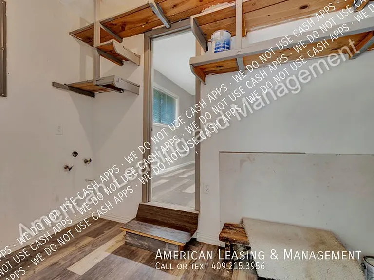 1301 Spring Lake Dr — Photo 13