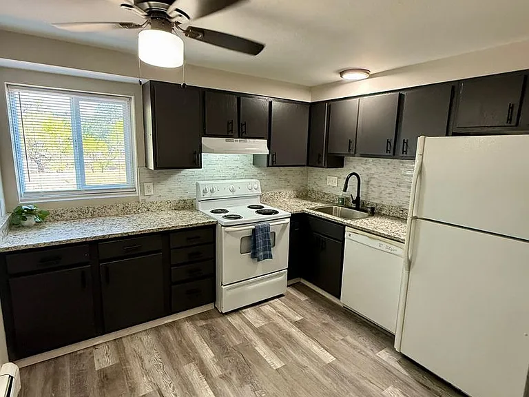 4413 Forrest Hill Rd — Photo 8