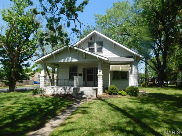 119 W Washington St, Caseyville, IL 62232