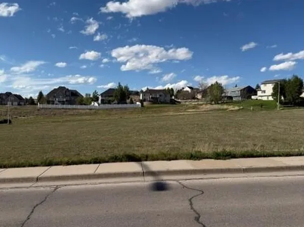 1705 Jordan Dr, Gillette, WY 82718
