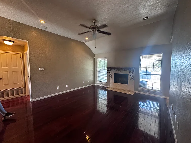 1518 Chardonnay Dr — Photo 4