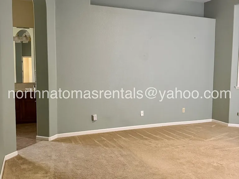 3949 Moraga Dr — Photo 29