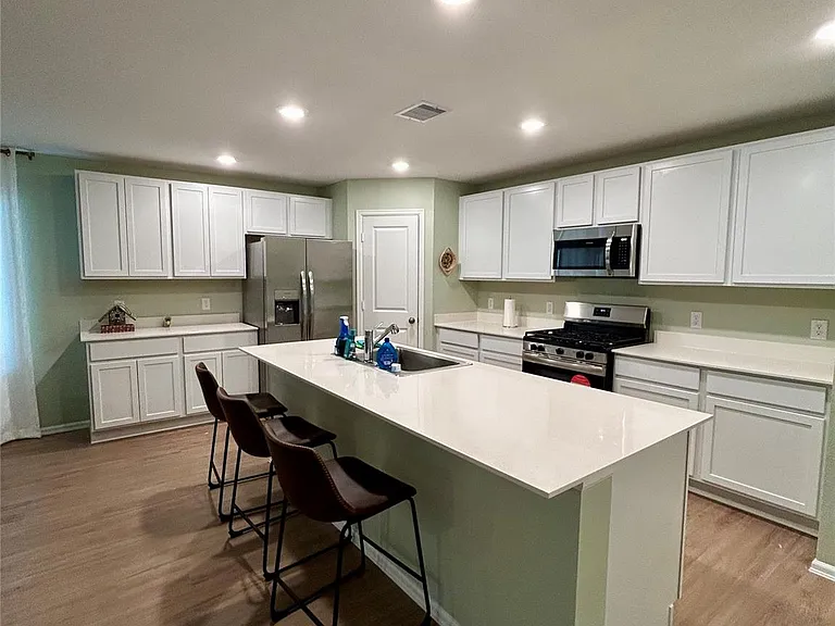 2213 Still Bend Ln — Photo 8