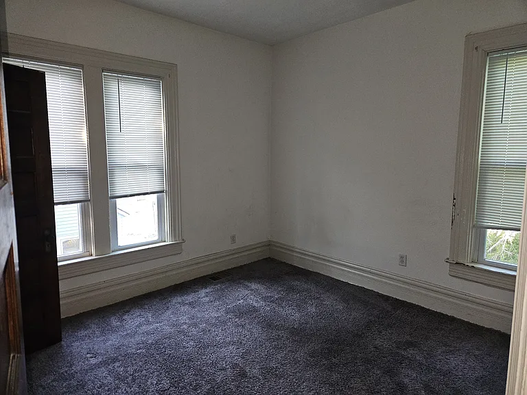 213 Smith Ave #2 — Photo 8