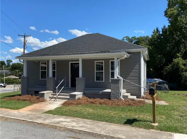 700 McConnell Ave, Eden, NC 27288