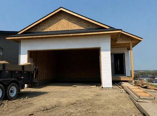 11 S Vincent Gate, Sylvan Lake, AB T4S0V7