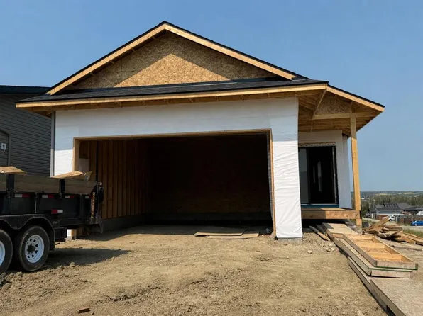 11 S Vincent Gate, Sylvan Lake, AB T4S 0V7