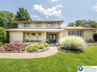 4260 Estates Dr, Center Valley, PA 18034