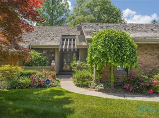 29603 Somerset Rd, Perrysburg, OH 43551