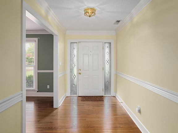 4th image of 2213 Finley Dr