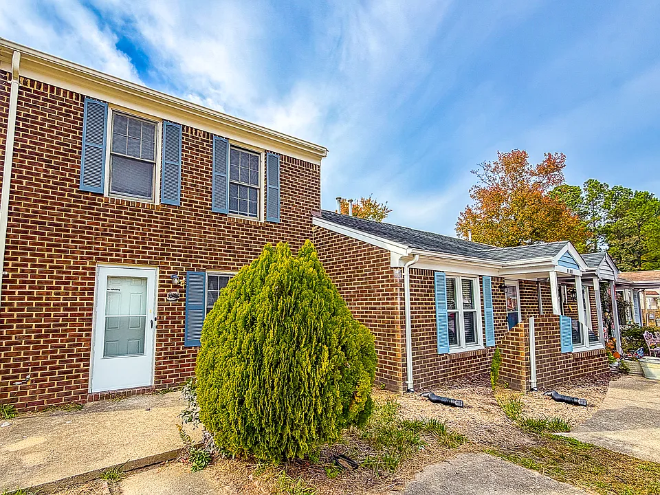 1038 Wickford Ct #1