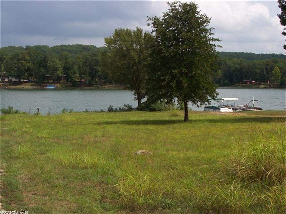 1st image of 802 Pearl Dr