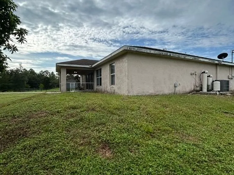 409 La Perouse St — Photo 5