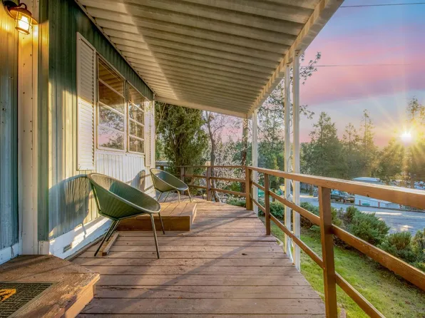 928 Pampas Dr, Grass Valley, CA 95945