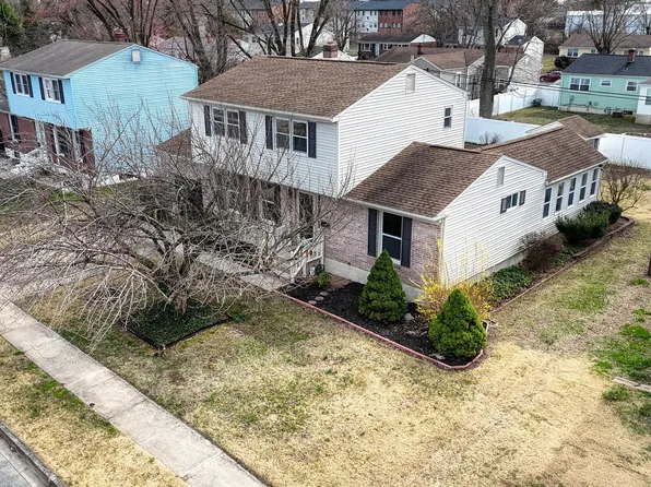 324 Eisenhower Dr, Dover, DE 19901