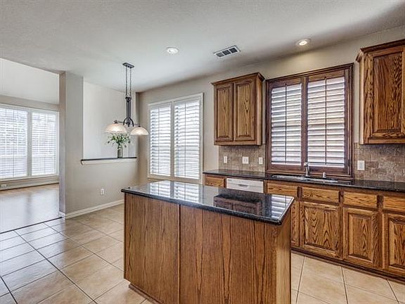 5th image of 2432 Yuma Dr