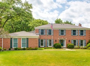 80 N Ridge Rd, Lake Forest, IL 60045