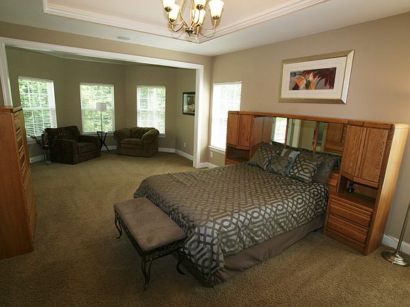 5th image of 4082 Tonbridge Ct