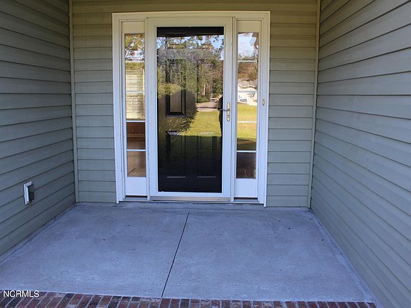 2nd image of 125 Bur Oaks Blvd