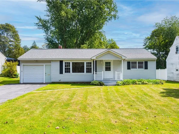 214 Fairway Dr, New Hartford, NY 13413