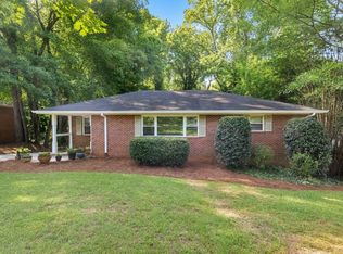798 Pinehill Dr SE, Smyrna, GA 30080