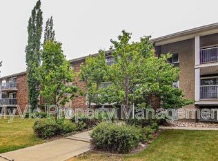 9120 149th St NW, Edmonton, AB T5R 1C2