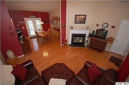 4th image of 314 Tall Pines Dr