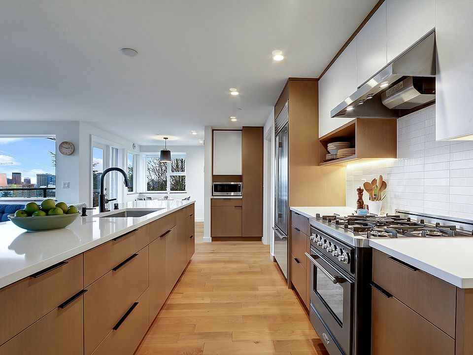 kitchen looking at dining room