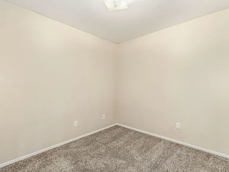 3873 Soda Springs Dr — Photo 16