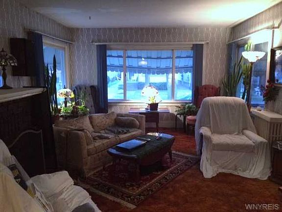 4th image of 656 Lisbon Ave