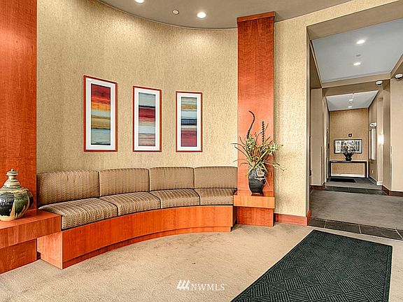 3rd image of 6801 Greenwood Avenue N #201