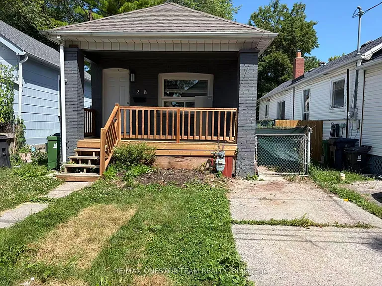 28 Cambrai Ave — Photo 1