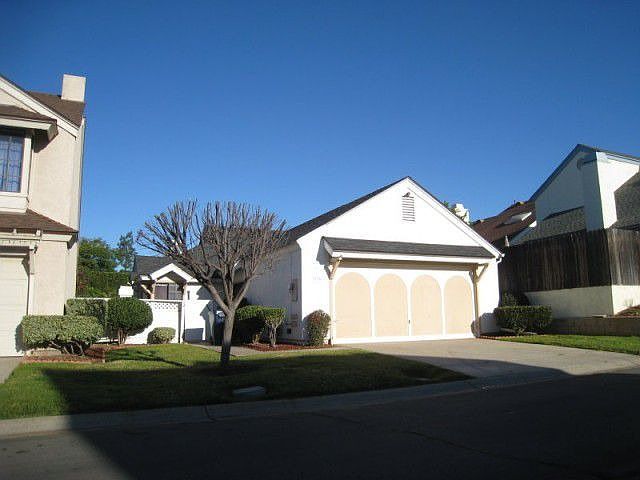 1st image of 930 Venice Gln