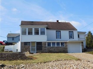 805 Meadowbrook Rd, Trafford, PA 15085