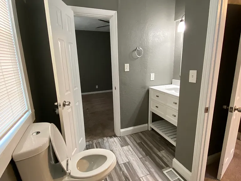 4100 Warwick Blvd #1 — Photo 5