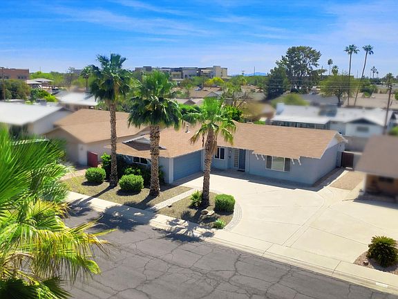 3rd image of 8731 E JACKRABBIT Road