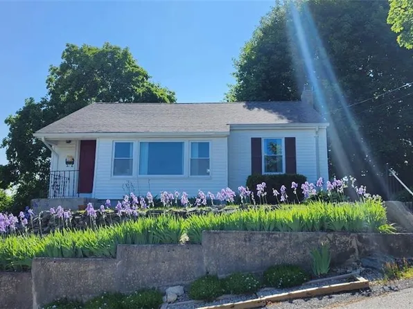 16 Eddy St, North Providence, RI 02911