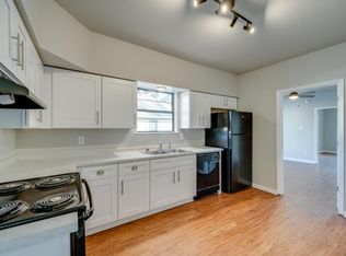 1918 Robinson Ave #B, Conway, AR 72034